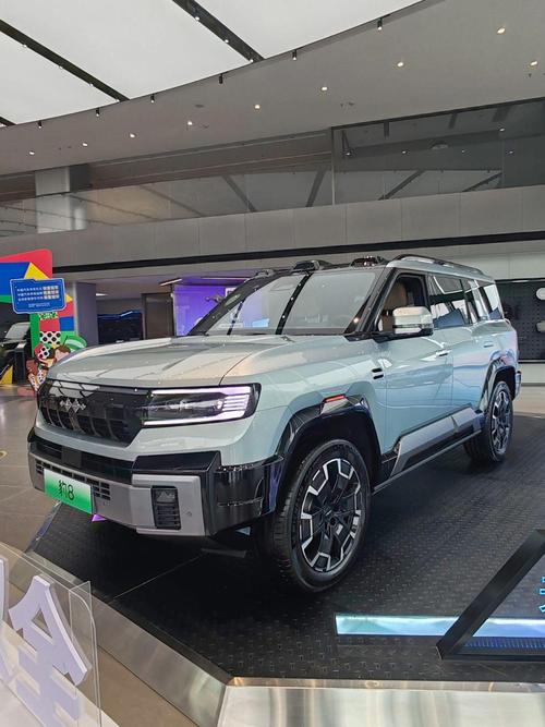 佛山47比亚迪方程豹硬派越野的爆款，英菲尼迪35周年与你共成长